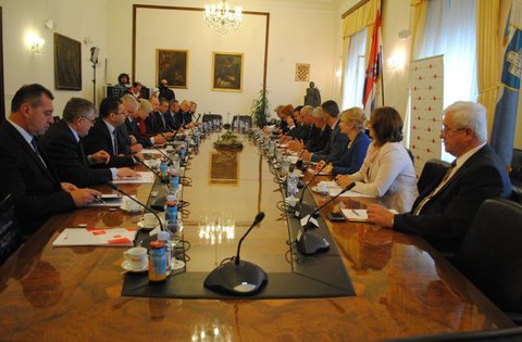 Župan Flego: Napušteno državno zemljište i vojnu imovinu staviti u funkciju gospodarskog razvoja