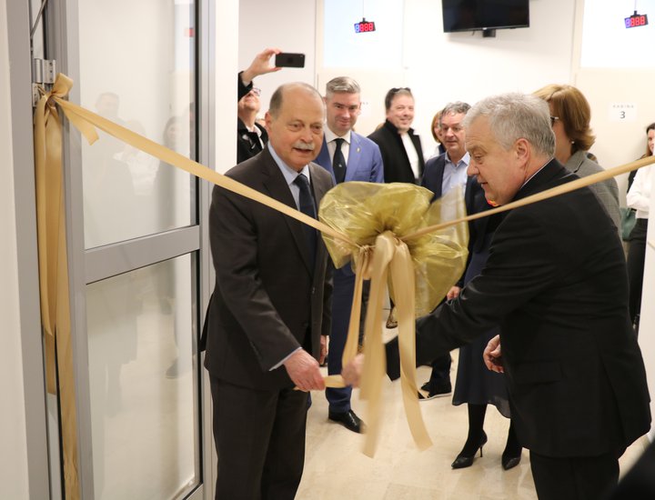 Aperto solennemente il Reparto di diagnostica di laboratorio dell'OG di Pola