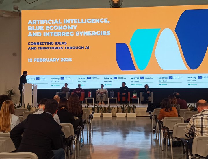 Umjetna inteligencija i plava ekonomija: povezivanje ideja i teritorija kroz program Interreg Italija-Hrvatska