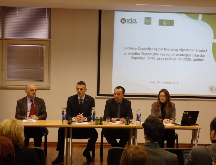 Il Consiglio regionale di partenariato ha parlato del disegno della Strategia regionale di sviluppo della Regione Istriana fino al 2020