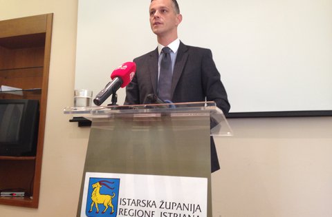 Istarska je županija osigurala potrebna sredstva za naknadu  troškova prijevoza djelatnicima srednjih škola