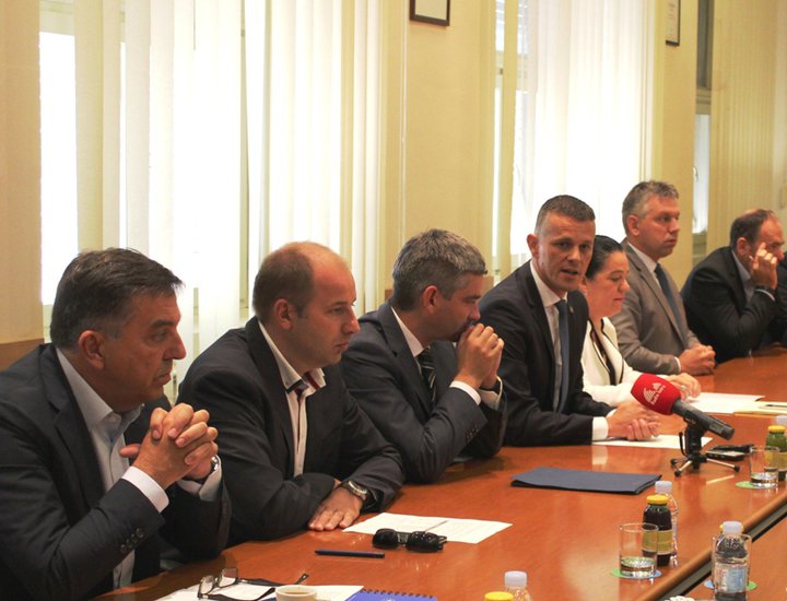 Župan Flego: Zajedništvom osigurani pomoćnici u nastavi za integraciju učenika u Istri