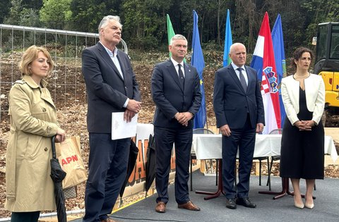 Započela izgradnja POS stanova u Vrsaru: položen kamen temeljac za 32 nova doma