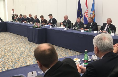 Župan Flego na sastanku Vlade RH s predstavnicima županija i gradova