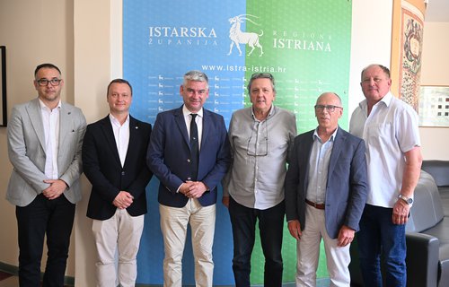 Župan Boris Miletić primio predstavnike Auto Kluba Buzet uoči 44. Buzetskih dana