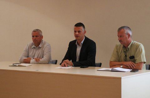 Župan Flego: Novi Zakon o lovstvu treba dugoročno riješiti problematiku šteta od divljači u prometu