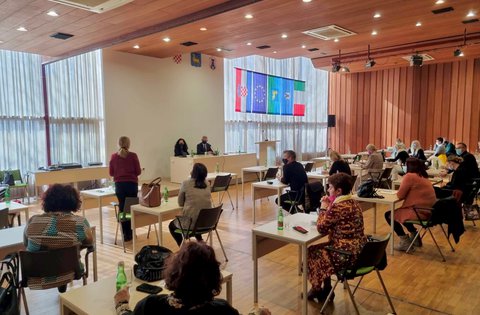 Primo incontro fra il presidente Miletić e i direttori delle scuole medie superiori e delle scuole elementari