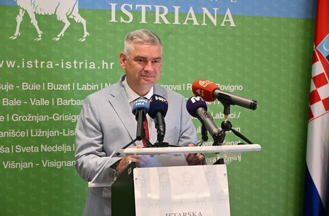 Župan Miletić: U rujnu 2,22 milijuna eura za zdravstvo i 1,6 milijuna za prijevoz srednjoškolaca