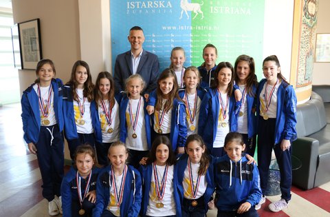 Župan Flego primio državne prvakinje u mini odbojci