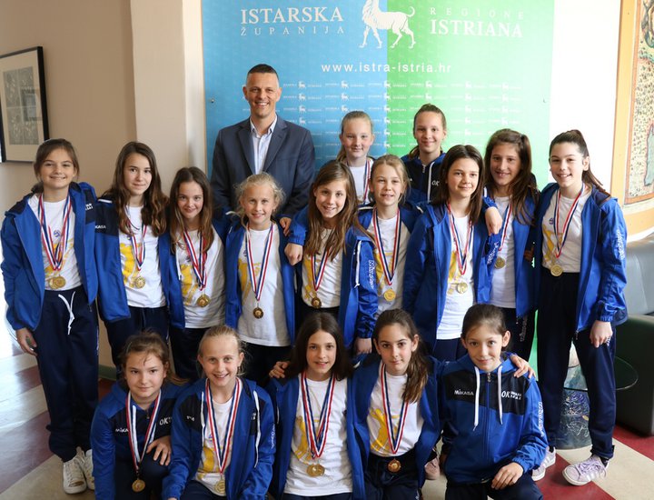 Župan Flego primio državne prvakinje u mini odbojci