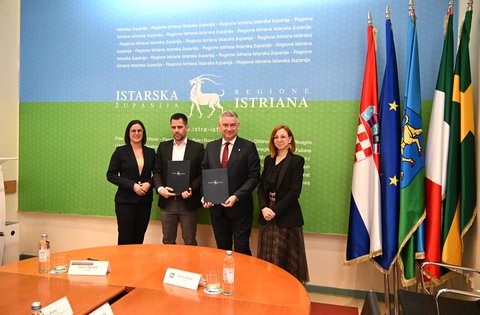 Istarska županija ulaže 150.000 eura u dvojezičnu prometnu signalizaciju