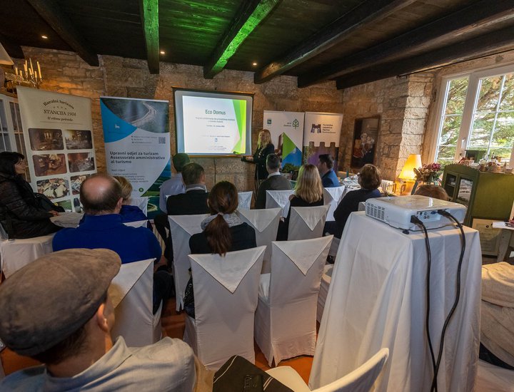Provedena edukacija privatnih iznajmljivača i dodijeljeno 8 novih Eco Domus certifikata