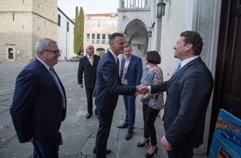 Župan Flego: Podižimo razinu znanja, a ne barijere na granici