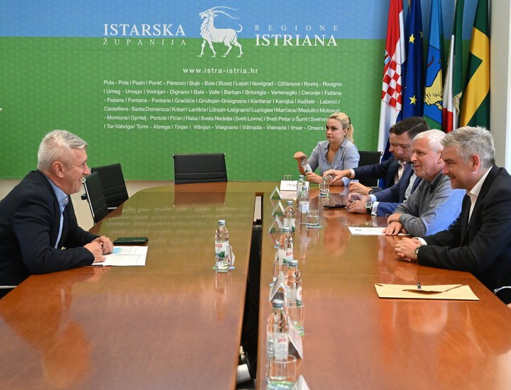 Župan Miletić i državni tajnik Tugomir Majdak u Puli razgovarali o izmjenama Zakona o poljoprivrednom zemljištu