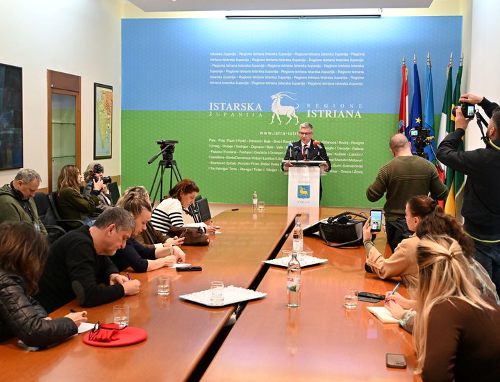 Istarski župan Boris Miletić održao redovnu mjesečnu konferenciju za novinare