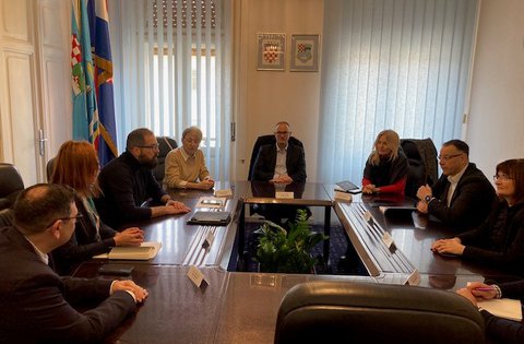 Održan sastanak predstavnika Istarske i Primorsko-goranske županije o načinu funkcioniranja te suradnji županijskih zdravstvenih ustanova
