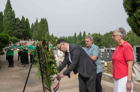 Deposizione di corone in occasione della Giornata della lotta antifascista