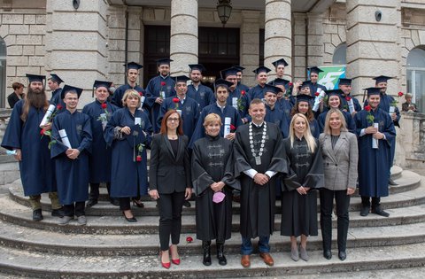 Cerimonia solenne di consegna dei diplomi alla II generazione di studenti dell'Università istriana di scienze applicate