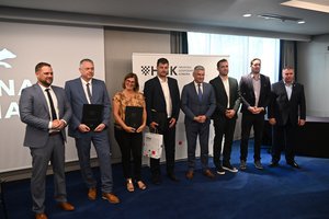 Il Canale di Leme, l’Infobip e l’Aquarium premiati con la  targa "Zlatna kuna" (Martora d'oro) come le aziende di maggior successo nella Regione Istriana