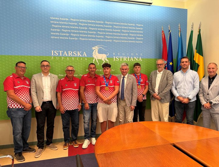 Župan Miletić ugostio uspješne streljaše Hrvatske juniorske reprezentacije iz Istarske županije