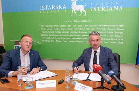 Un anno segnato da importanti investimenti nell'istruzione da parte della Regione Istriana: firmato il contratto per l'ampliamento del Centro KLIK di Pola