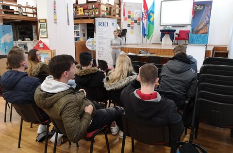U sklopu projekta REI II uspješno završen ciklus radionica na temu samozapošljavanja učenicima završnih razreda srednjih škola