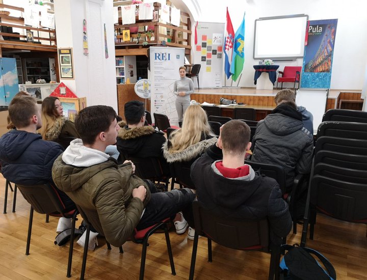 U sklopu projekta REI II uspješno završen ciklus radionica na temu samozapošljavanja učenicima završnih razreda srednjih škola