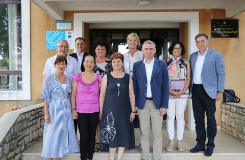 Cinque scuole regionali introducono il pesce nei loro menù