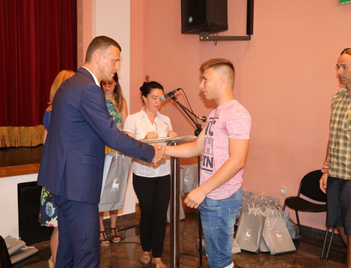 Il Presidente Flego: "Gli alunni campioni nazionali sono quelli che porteranno lo sviluppo dell'Istria"